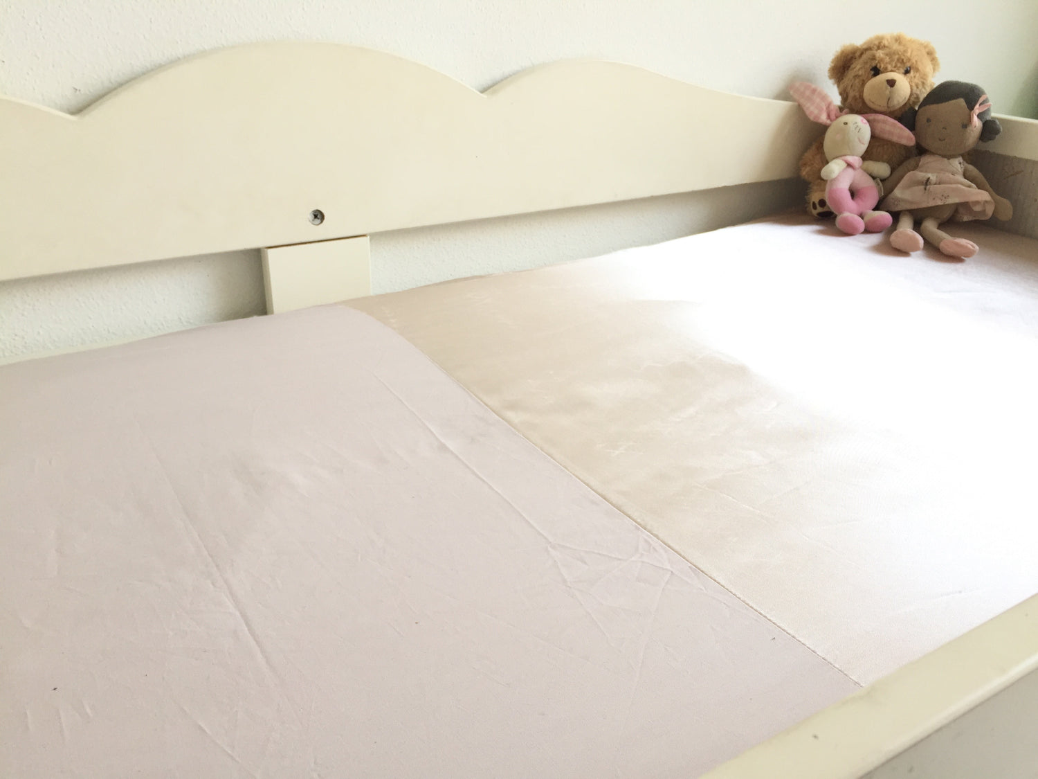 Satin/Cotton split fitted bed sheet