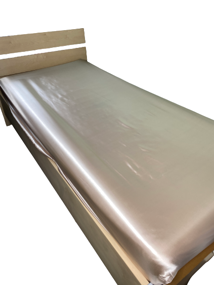 Satin fitted bed sheet 200x90cm